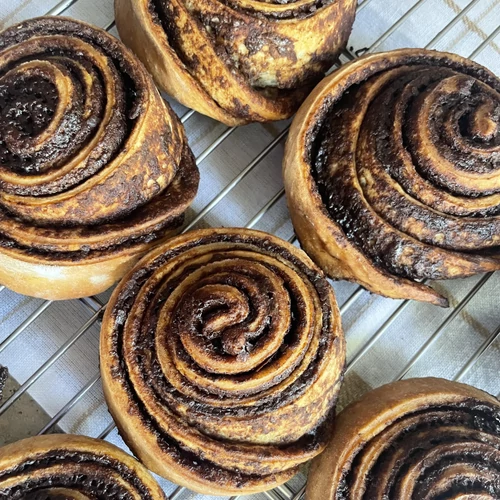 GLUTÉNMENTES KAKAÓS CSIGA (tejjel és tojással)